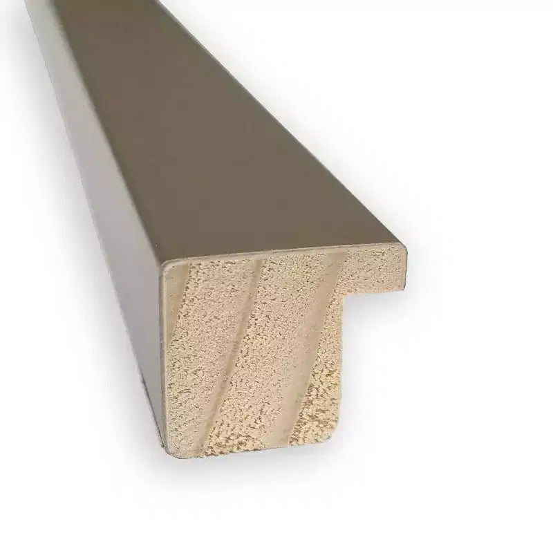 Specchio da parete per bagno con cornice in vero legno Svelte Clay Gray, 76x61 cm, senza smussature