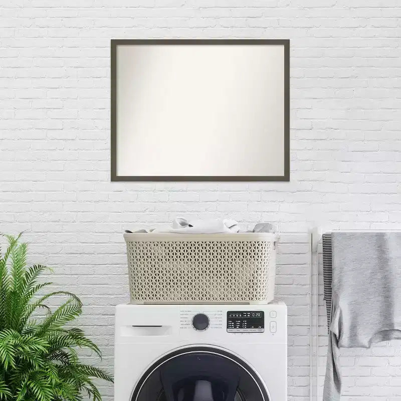 Specchio da parete per bagno con cornice in vero legno Svelte Clay Gray, 76x61 cm, senza smussature