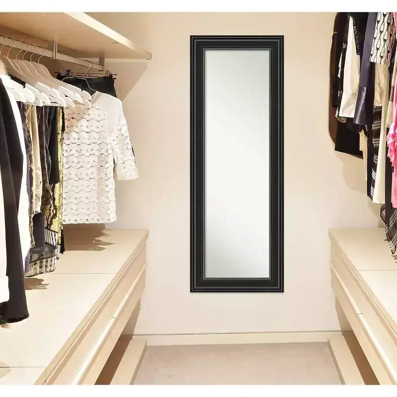 Specchio da porta intera Ridge nero con cornice, 50,8 cm x 137,16 cm, senza smussatura, da appendere alla porta o da montare a parete
