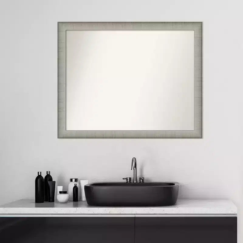 Specchio da Parete da Bagno Stretto con Cornice in Peltro Spazzolato 31" x 25", Senza Smussatura, Decorazione Moderna per Mobile Bagno