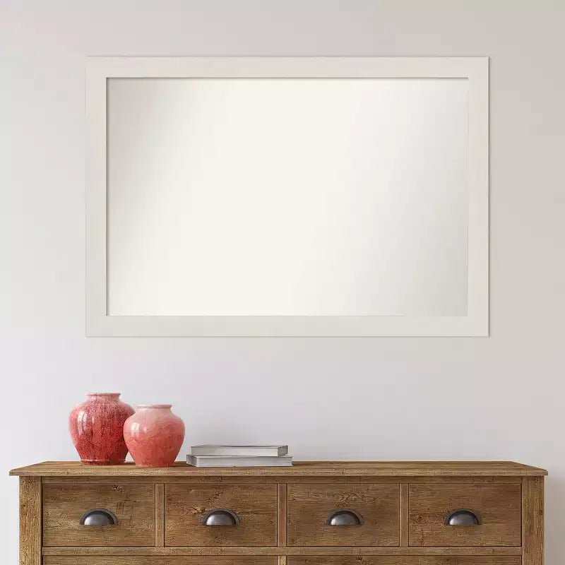 Specchio da parete per bagno con cornice stretta bianca rustica in assi, 40" x 28", senza smusso, hardware di montaggio incluso