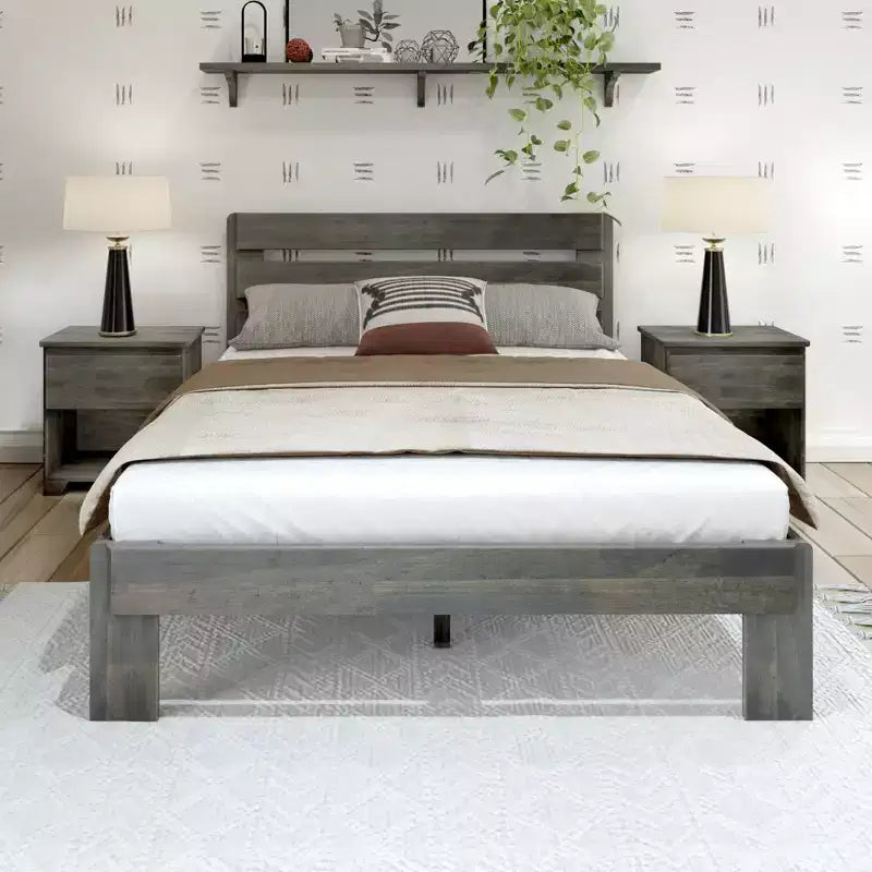 Letto a piattaforma Queen rustico con testiera a doghe, legno massello di pino, capacità di 340 kg