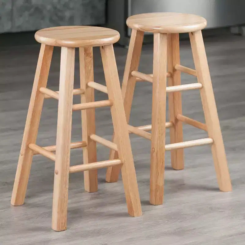 Sgabelli da bancone da cucina classici con seduta rotonda, altezza 61 cm, in legno naturale (set da 8)