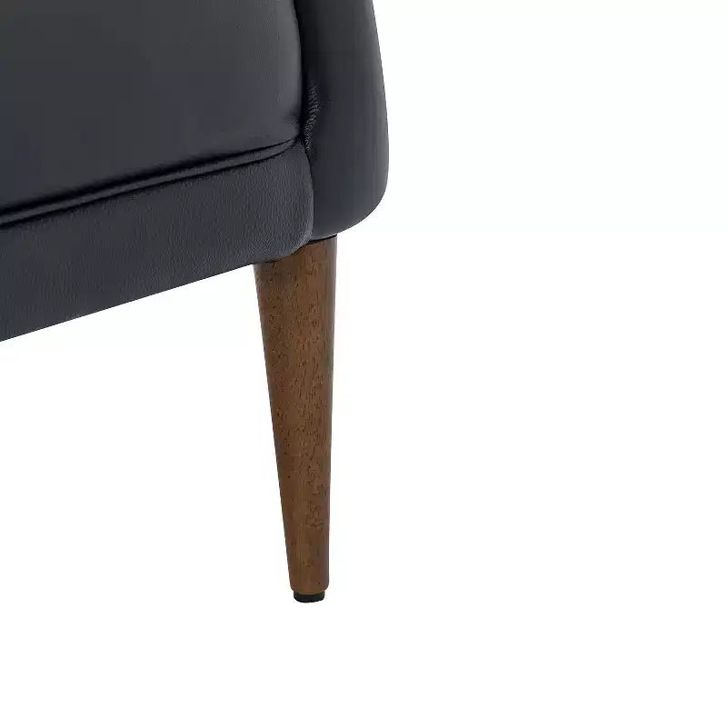 Poltrona a barilotto imbottita in vera pelle, larghezza 72,4 cm, con gambe in legno massello